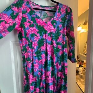 Lily Pultizer- 3/4 sleeve dress